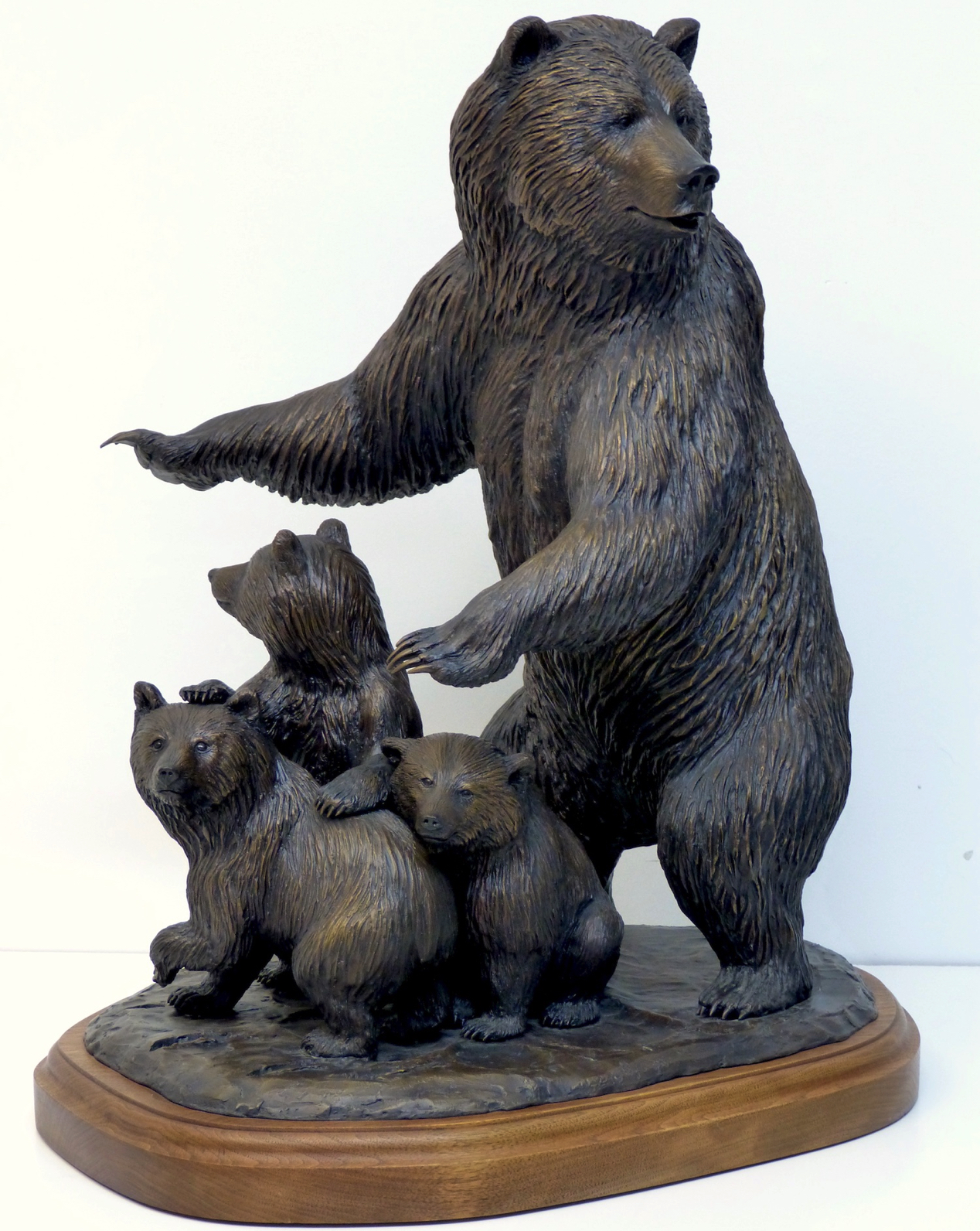 Grizzly Bear and Cubs, Bronze Sculpture Tom Hjorleifson
